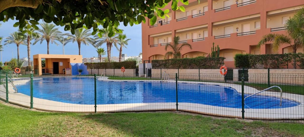 Homes Of Spain, Apartamentos Paraiso De Vera Playa, Ed Tahiti, Bajo G A Pie De La Playa, Vistas Piscina Exterior foto
